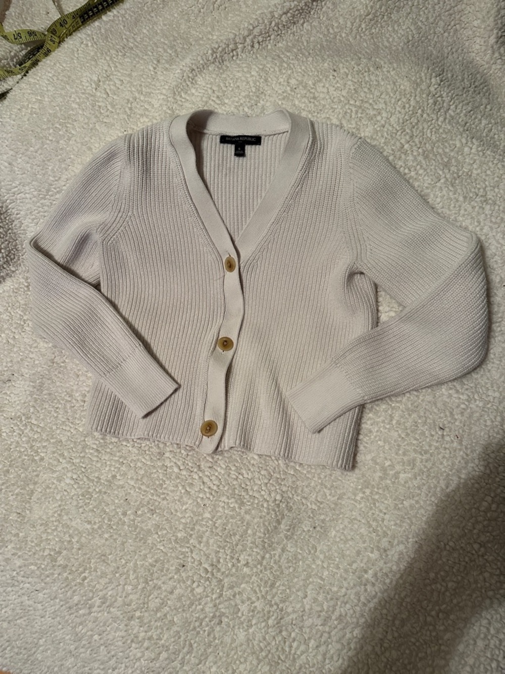 Banana Republic Cream Ribbed V-Neck Button Cardigan